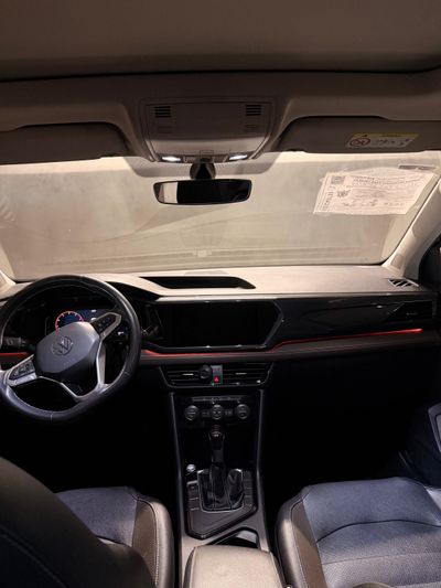 VOLKSWAGEN TAOS 2021