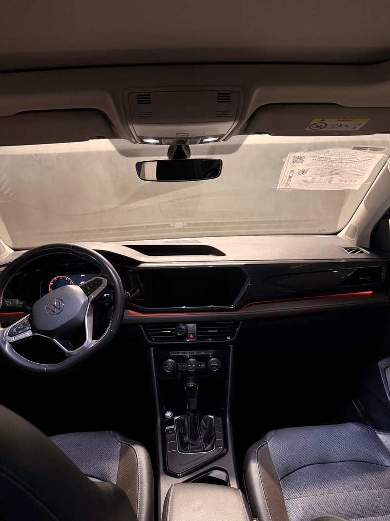 VOLKSWAGEN TAOS 2021