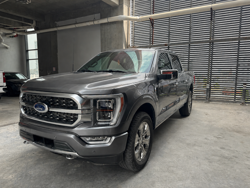 Ford LOBO 2023