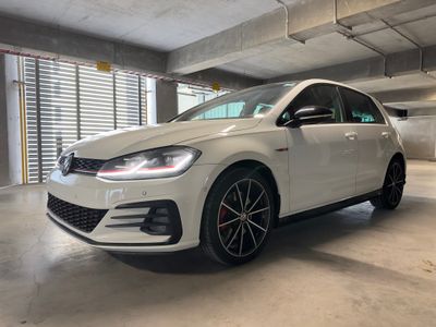 VOLKSWAGEN GOLF 2021